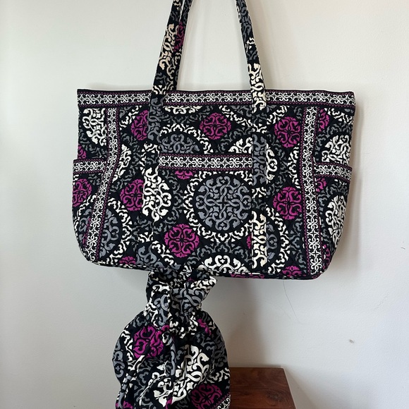 Vera Bradley Canterbury Magenta Large Tote with additional Waterproof Bag - Picture 9 of 10